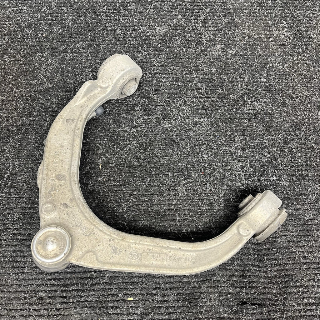 ☑️ 07-13 BMW X5 E70 LCI AWD FRONT LEFT DRIVER UPPER CONTROL ARM SUPPORT OEM