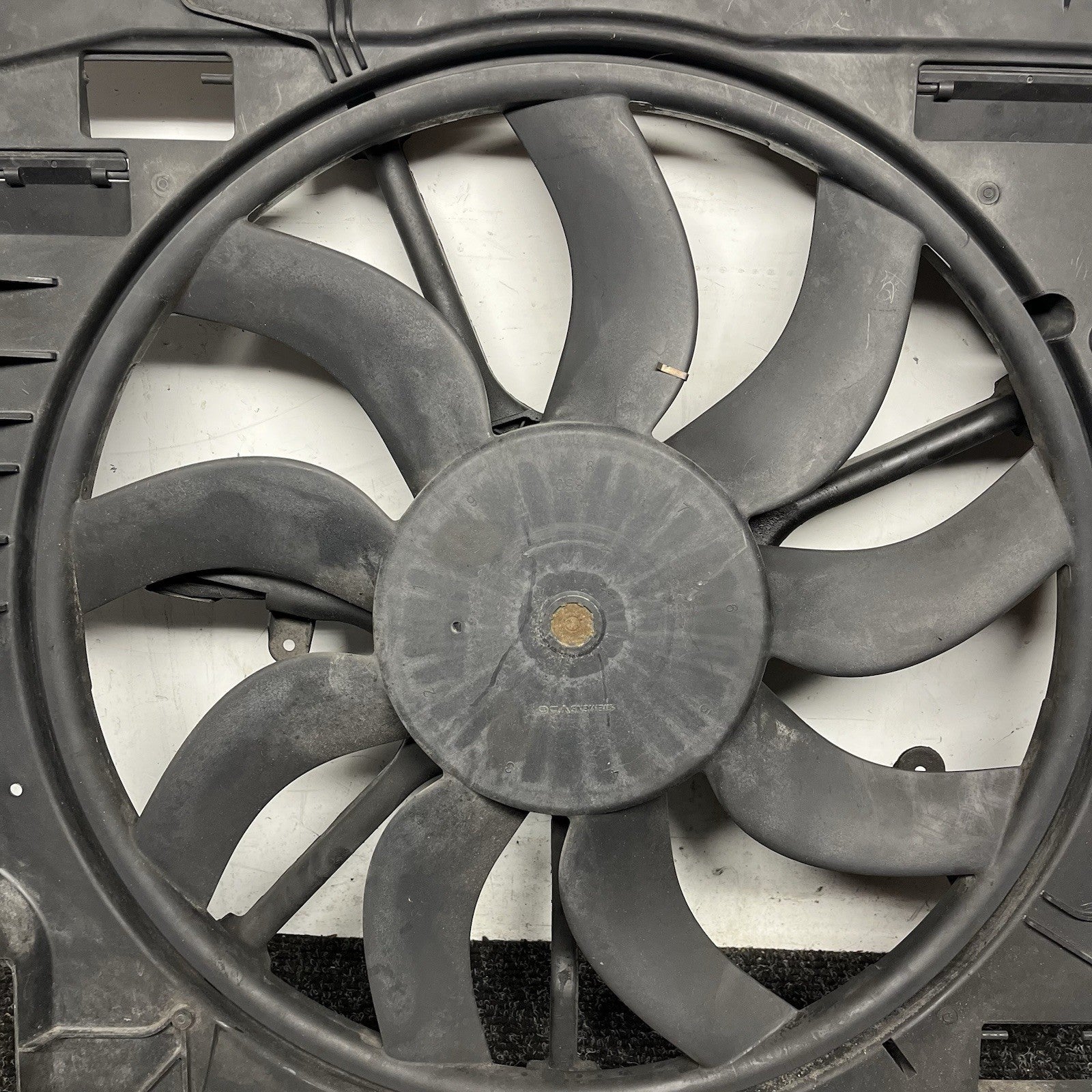 ☑️ 09-13 BMW E70 X5 3.0L DIESEL M57 RADIATOR COOLING FAN ASSEMBLY OEM