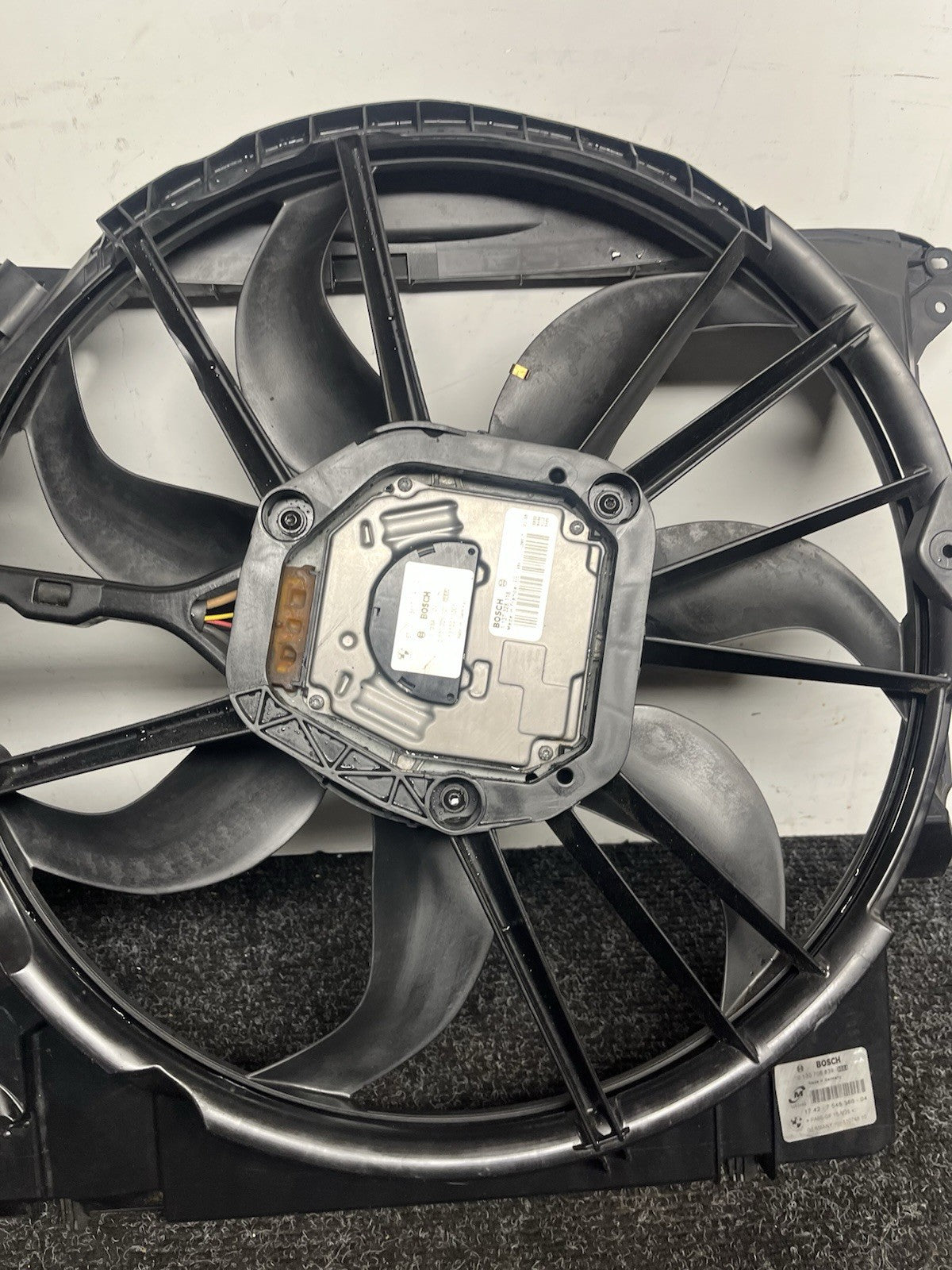 ☑️ 07-13 OEM BMW E88 E90 E92 N54 N55 Engine Radiator Cooling Auxiliary Fan 600W
