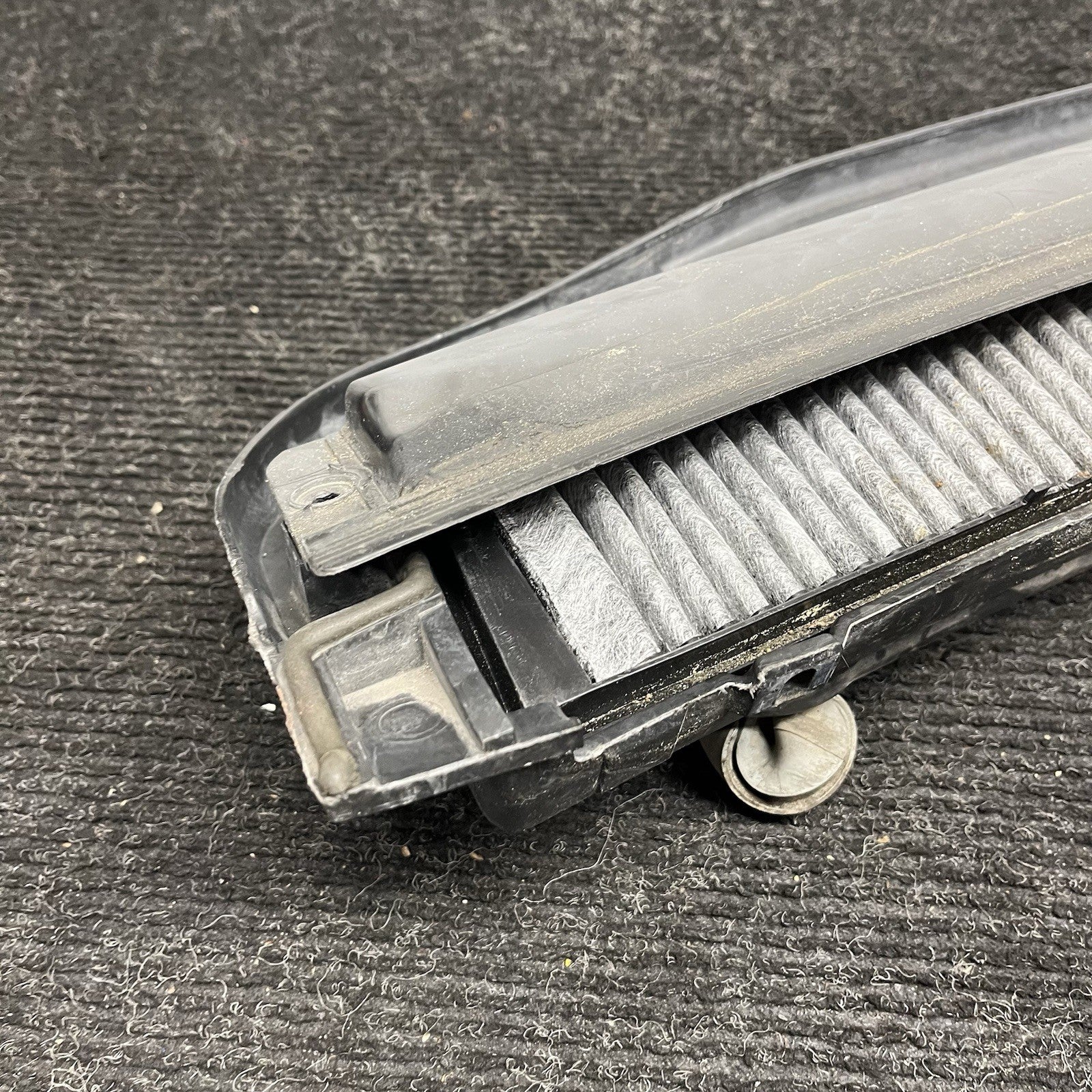 ☑️ 01-06 OEM BMW E46 M3 330Ci S54 Micro Air Filter Housing Cover Trim Panel