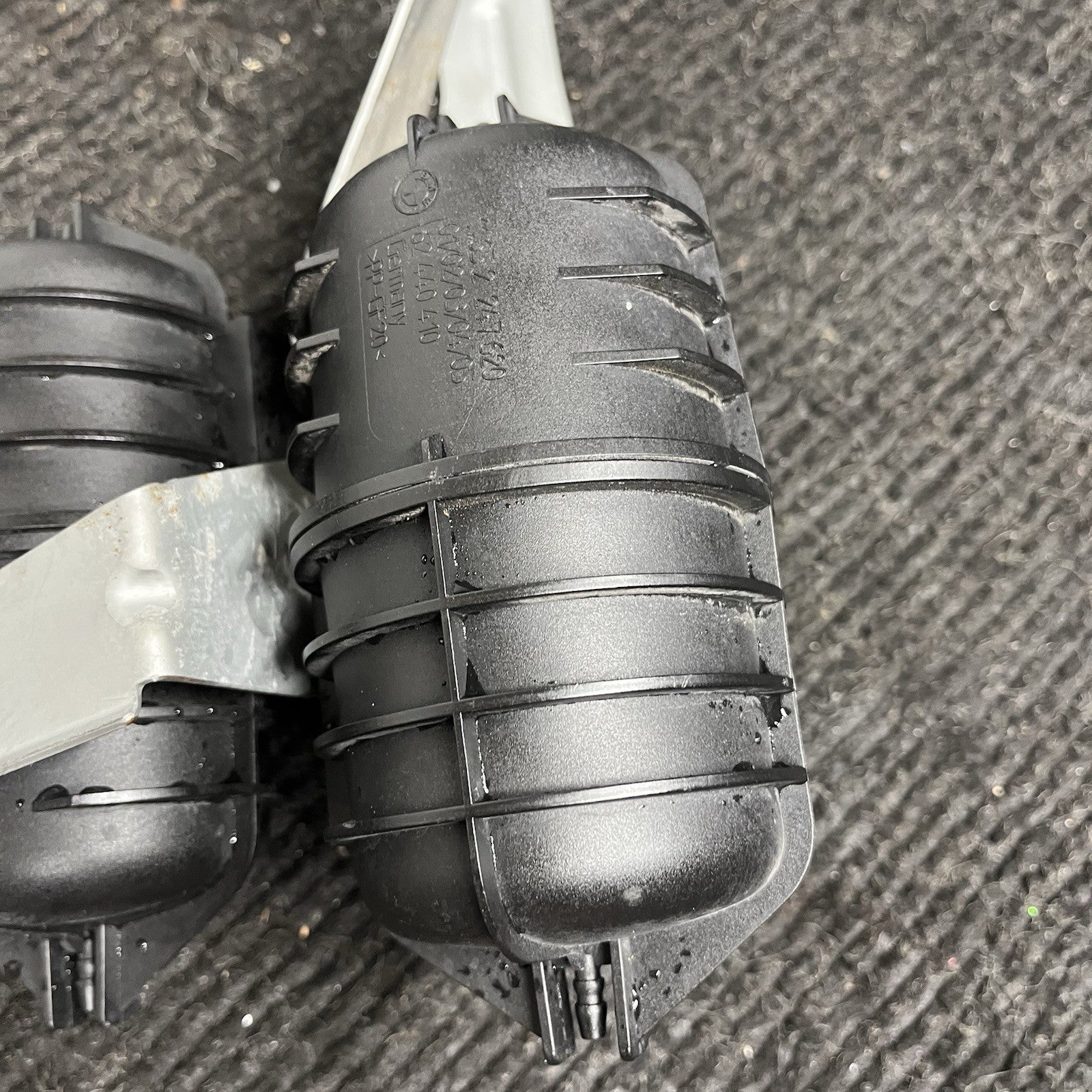 ☑️ 2007-2010 BMW E90 E92 335I N54 ENGINE TURBO CHARGER VACUUM CANNISTER PAIR OEM