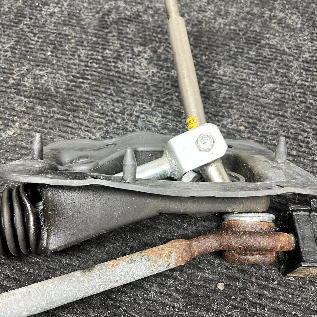 ☑️ 08-14 Subaru Impreza WRX Manual Transmission Shifter Linkage Shift 5 Speed
