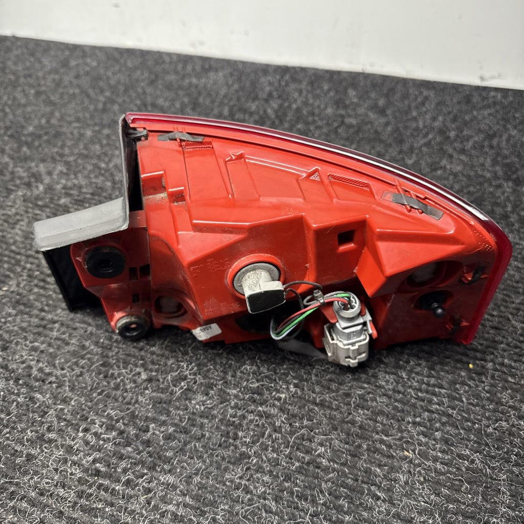 ☑️ 12-15 AUDI C7 A6 S6 SEDAN OUTER QUARTER TAIL LIGHT LAMP LEFT DRIVER LH OEM