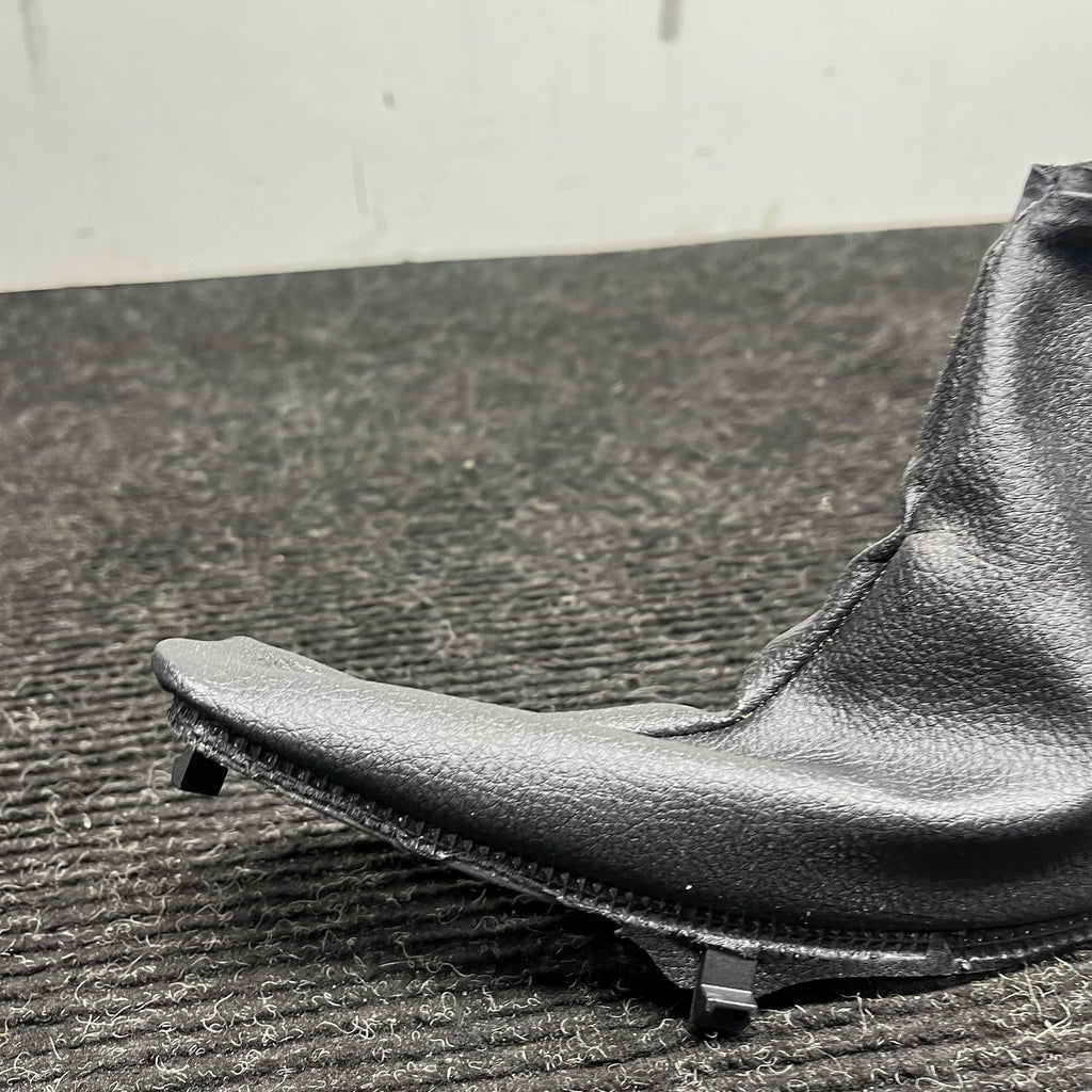 ☑️ 12-18 BMW F30 F31 320i 328i Parking Handbrake Lever Boot Cover OEM 9235425