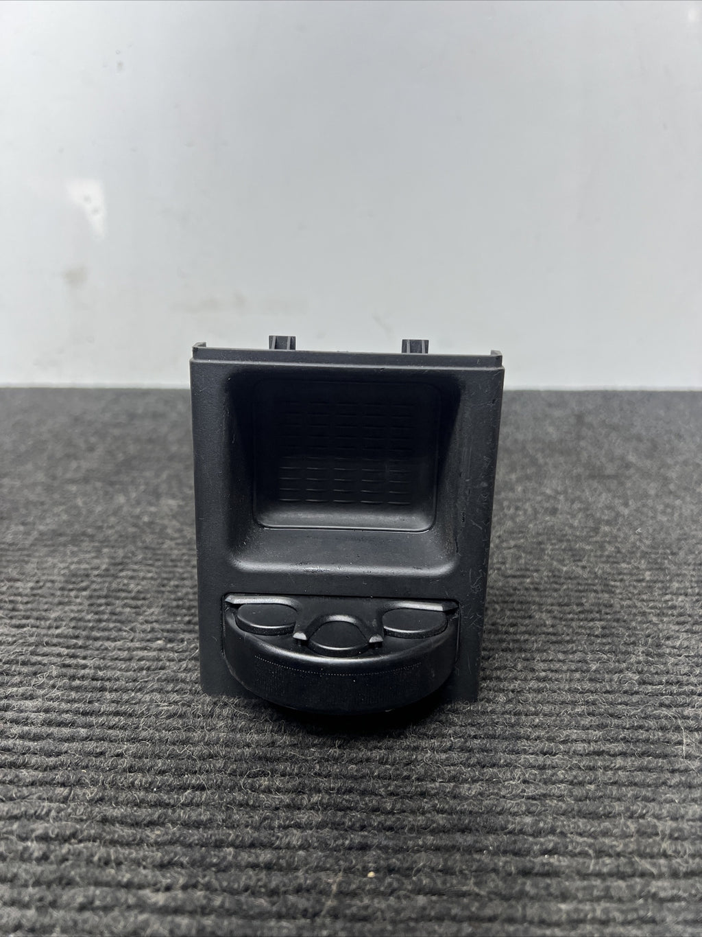 ☑️ BMW E46 NEW GENUINE CENTER CONSOLE STORAGE TRAY BLACK COIN BOX 8248505 99-05