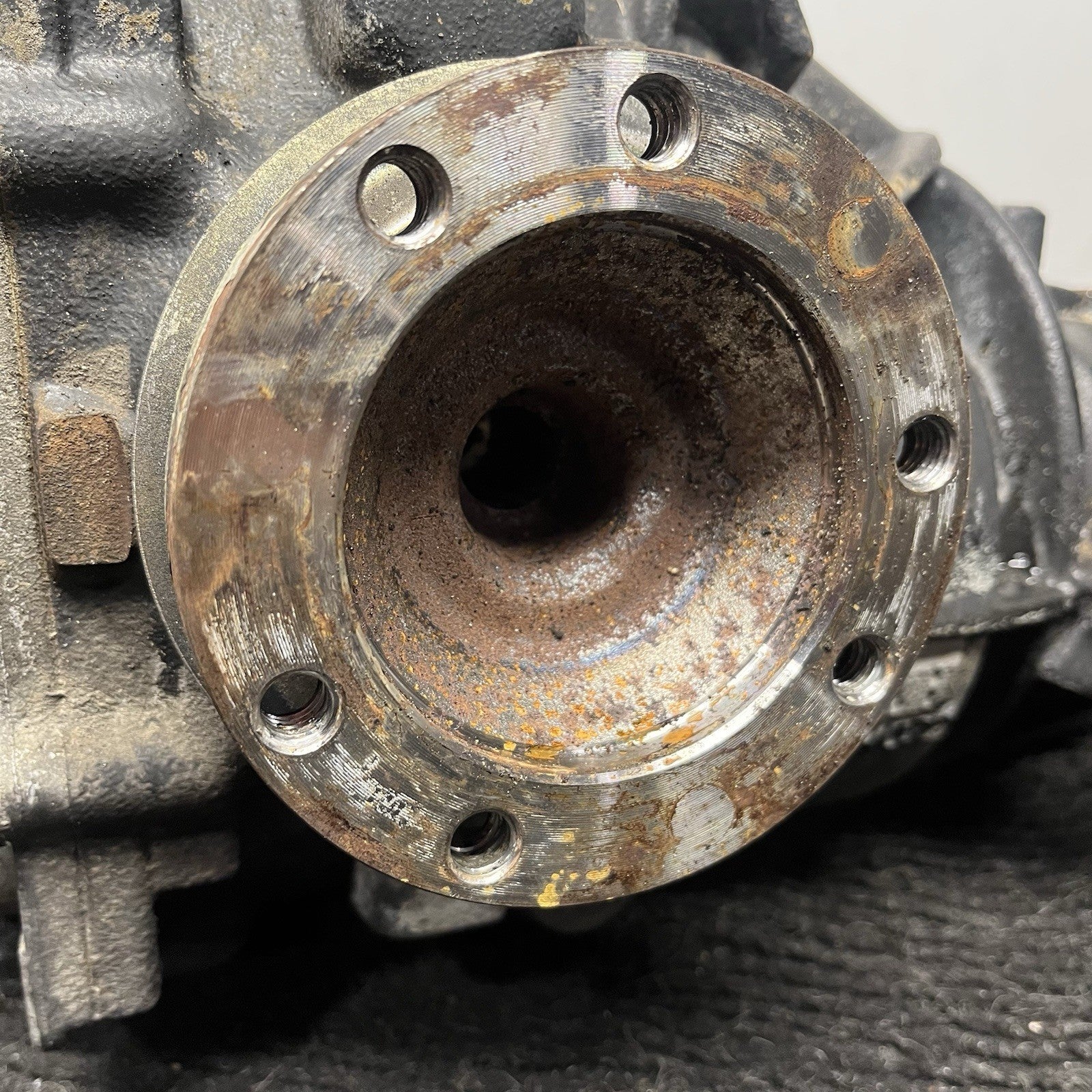 ☑️ 01-06 BMW E46 330i 330CI M/T MANUAL REAR DIFFERENTIAL CARRIER 3.07 RATIO OEM