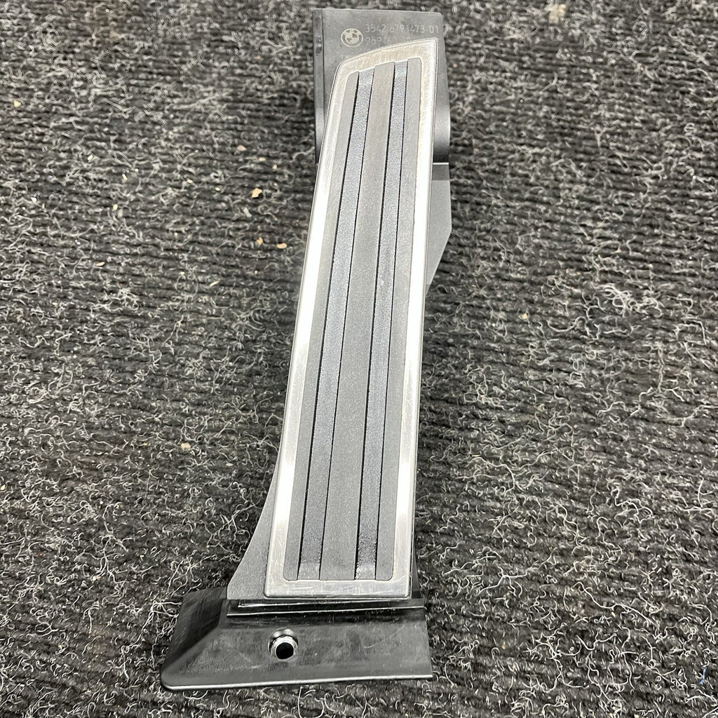 ☑️ OEM BMW E82 E88 E90 E92 E93 335is Accelerator Pedal Module Gas Pedal DCT