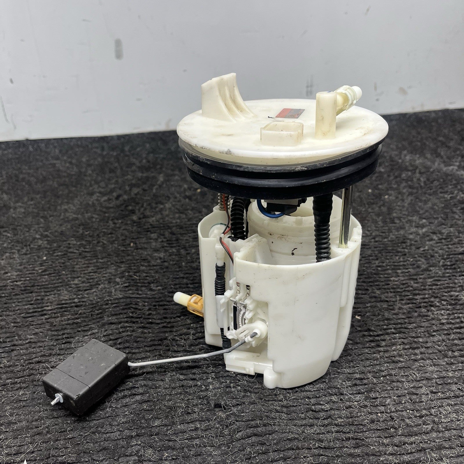 ☑️ 2013-2019 Scion Subaru FRS BRZ Fuel Pump Assembly 42021CA000 OEM