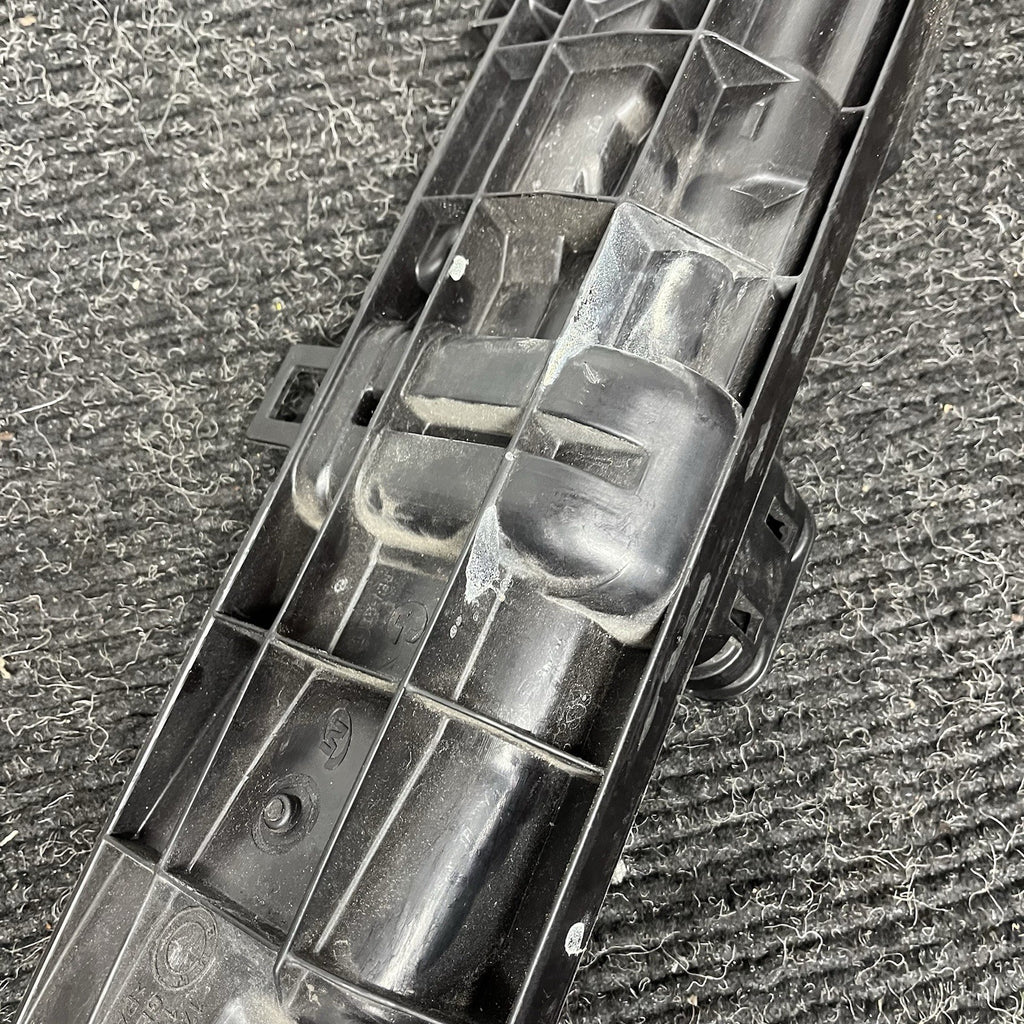 ☑️ BMW E90 Radiator Mount Carrier Left 7524912 OEM 06-11 325 328 330 335 M3