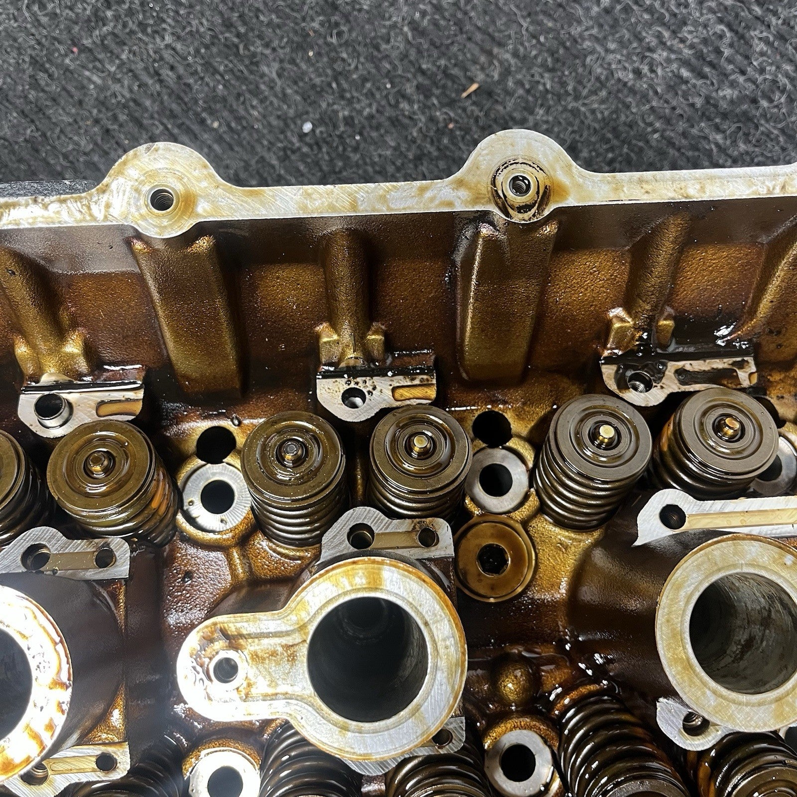 ☑️ BMW M42 Engine Cylinder Head 1721464