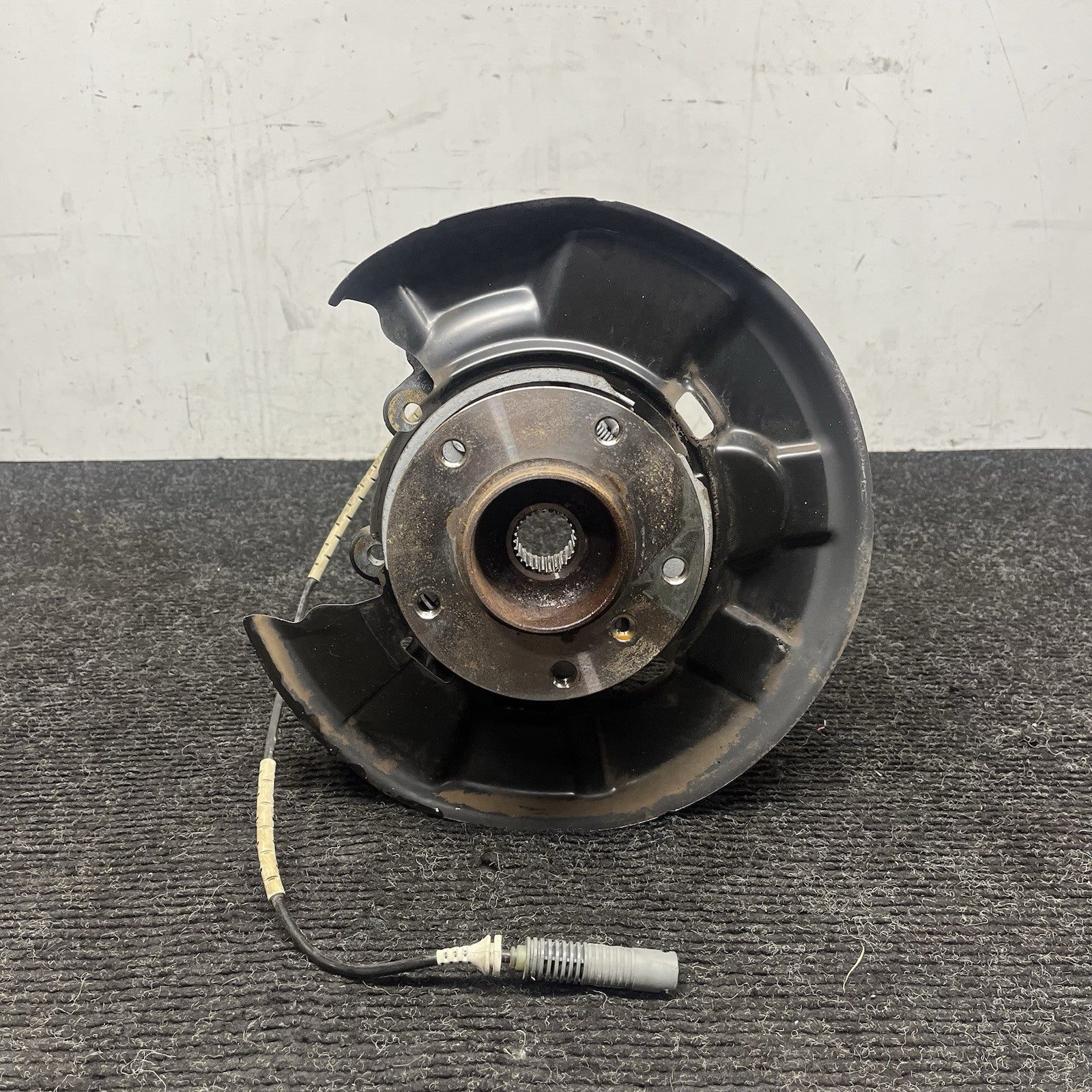 ☑️ 09-11 BMW 328i 335i Sedan Left Rear Spindle Knuckle Hub 33326783667 OEM