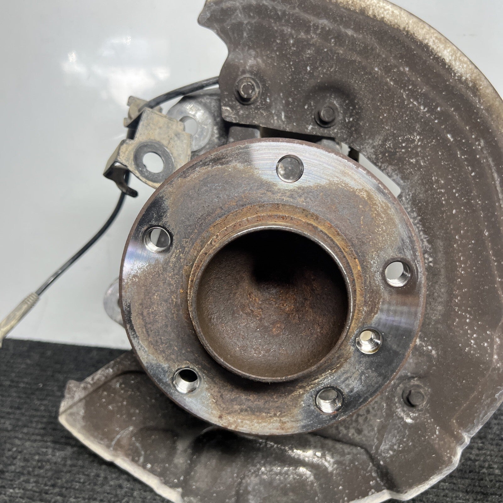 ☑️ 06-13 OEM BMW E82 E90 E92 RWD Front Right Hub Knuckle Wheel Bearing Spindle