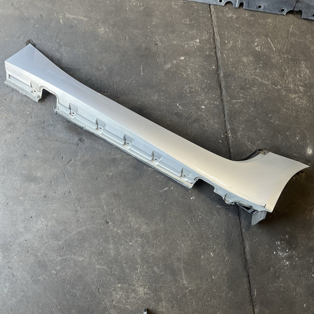 ☑️ 03-08 BMW E85 Z4 LEFT SIDE SKIRT ROCKER PANEL MOLDING TITAN SILVER OEM