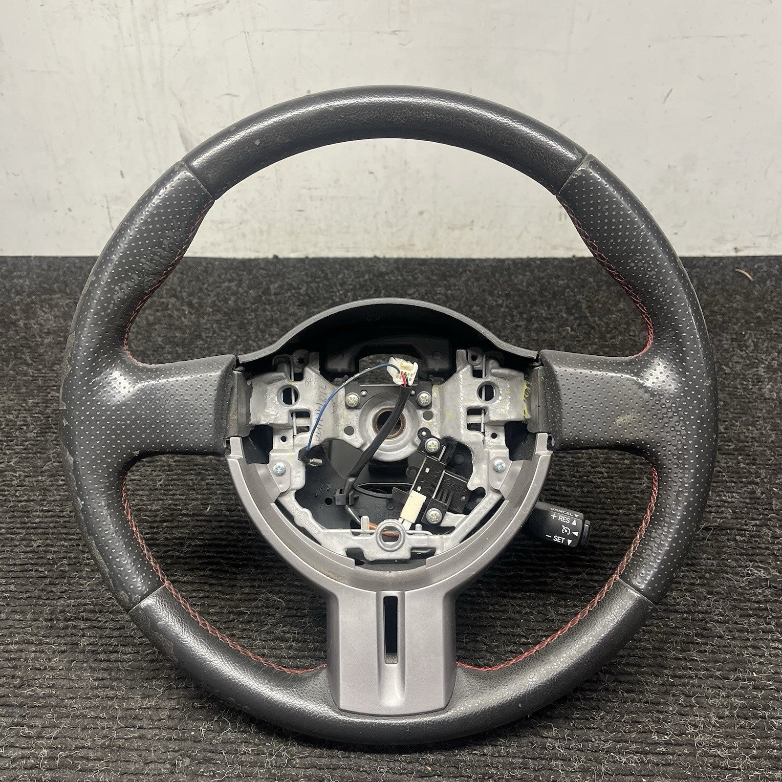 ☑️ 2013-2016 SCION FRS BRZ M/T MANUAL STEERING WHEEL OEM
