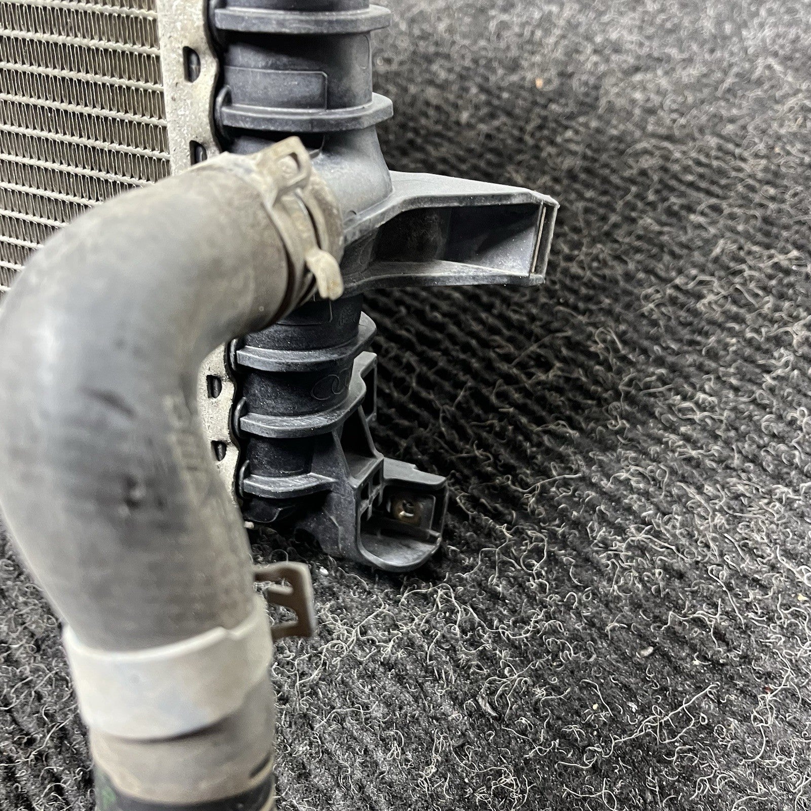 ☑️ OEM 2011-2015 AUDI Q7 3.0L FRONT LEFT RIGHT AUX AUXILIARY SECONDARY RADIATOR