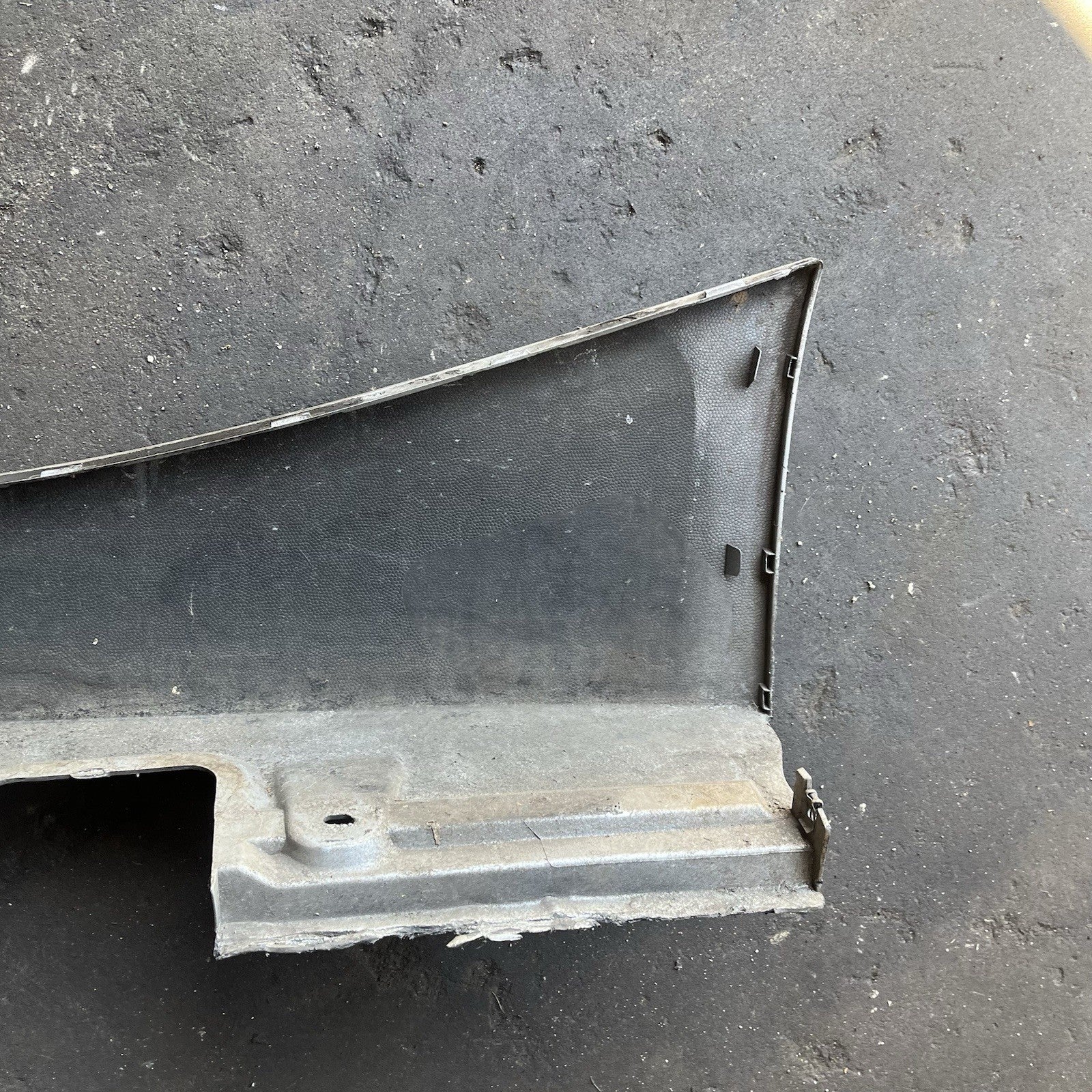 ☑️ 03-08 BMW E85 Z4 LEFT SIDE SKIRT ROCKER PANEL MOLDING TITAN SILVER OEM