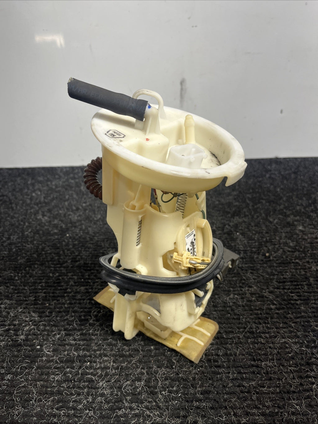 ☑️ BMW Fuel Pump E46 330ci 1184165 16146766942 2.0 105 KW 143 PS 2002-07 OEM