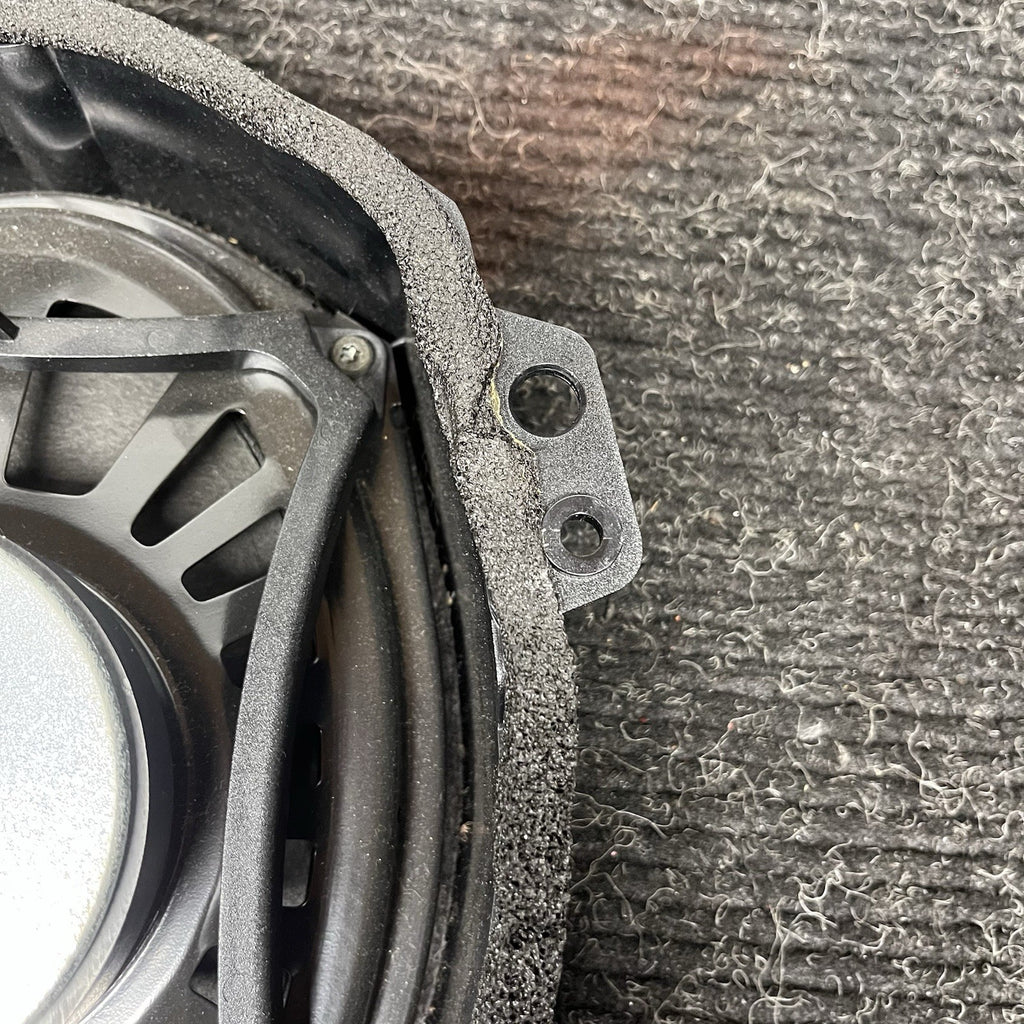 ☑️ 01-06 OEM BMW E46 330 M3 Left Right Deck Subwoofer Speaker Harman Kardon SET