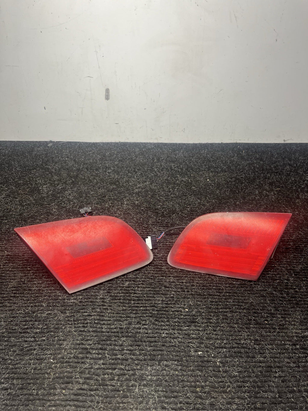 ☑️ 07-10 BMW OEM E93 328 335 Rear Left Right Side Inner Tail light Lamp Set