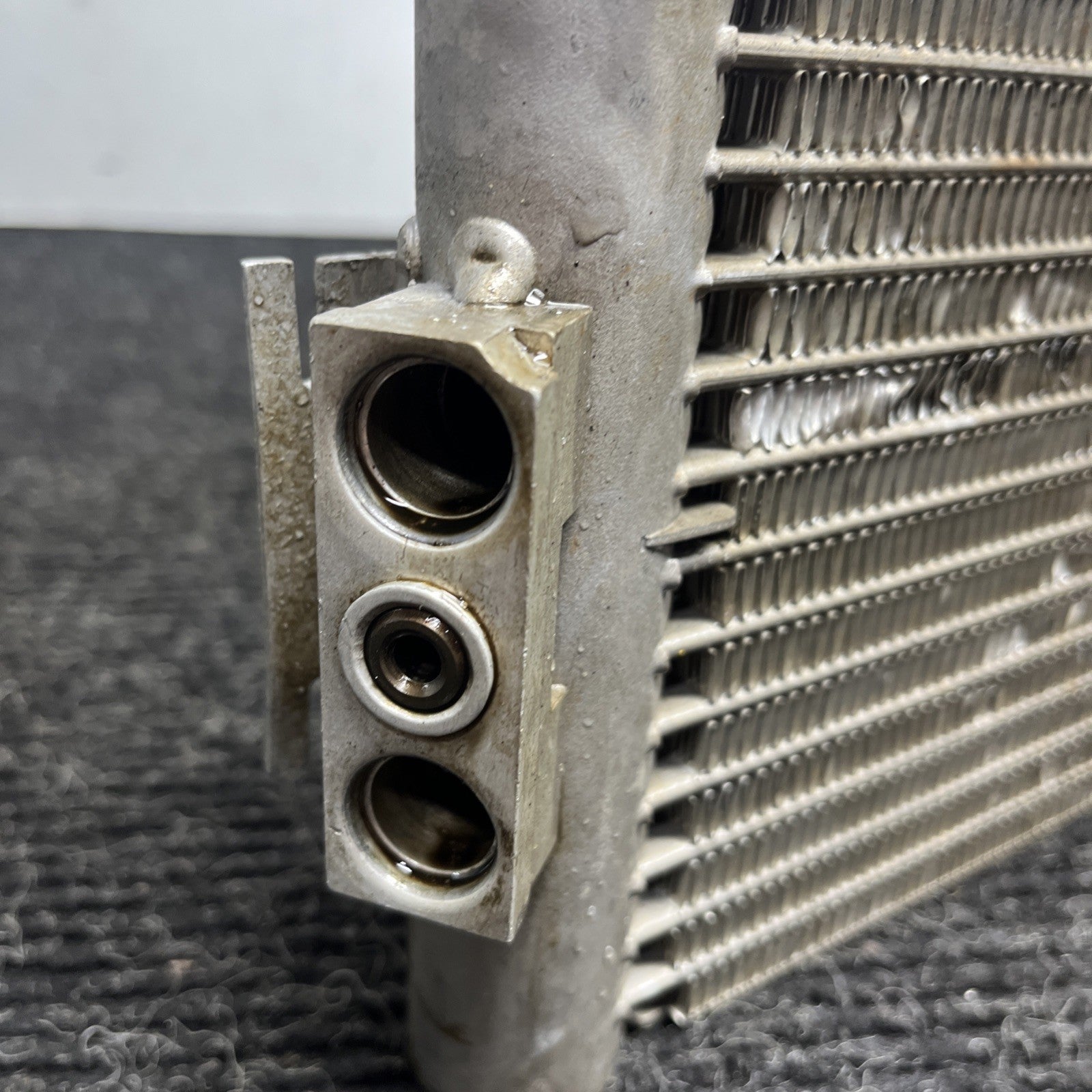 ☑️ OEM 2012-2016 BMW 335i Engine Oil Cooler RADIATOR 17217618360