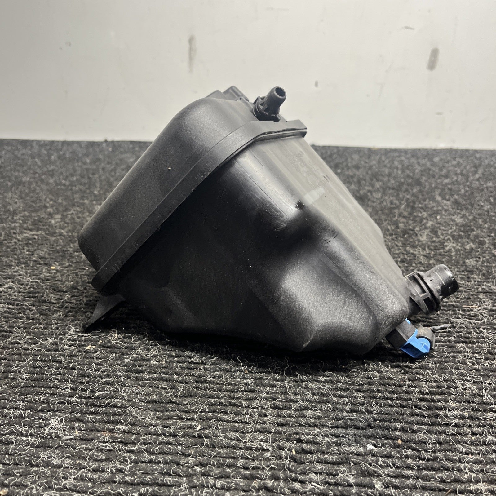 ☑️ 11-13 BMW E88 E90 E92 1/3 Series Engine Radiator Coolant Tank Reservoir OEM
