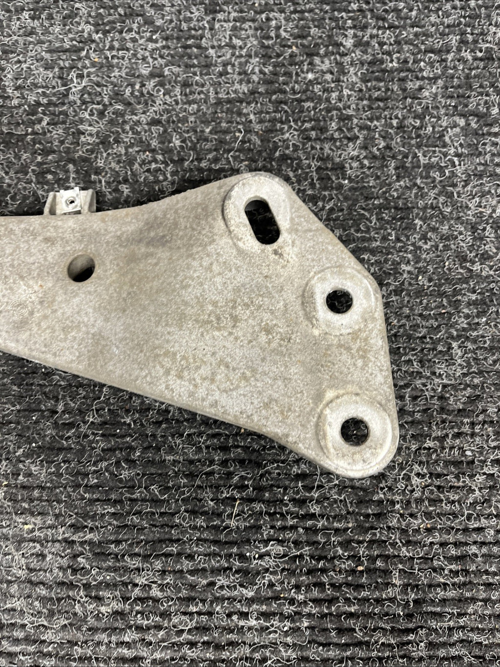 ☑️ 06-19 BMW E92 F30 F32 328XI 335XI 428XI AWD Transmission Mounting Bracket OEM