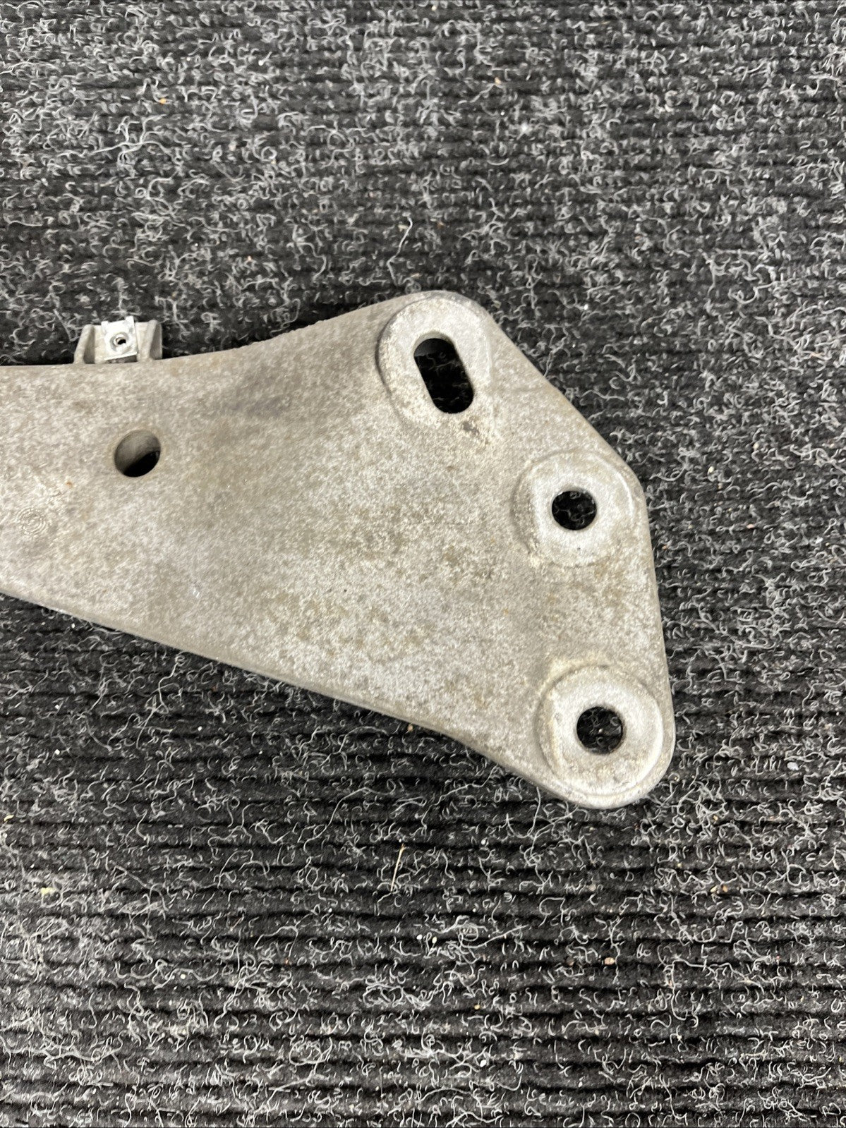 ☑️ 06-19 BMW E92 F30 F32 328XI 335XI 428XI AWD Transmission Mounting Bracket OEM