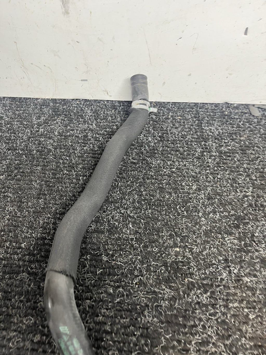 ☑️ 07-15 BMW E90 E92 E84 135i 335i X1 Lower Radiator Thermostat Coolant Hose OEM