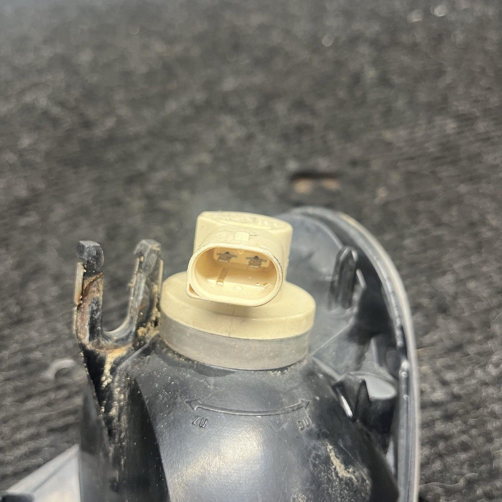 ☑️ 2002-05 BMW E46 330i 325i Sedan Passenger Indicator Turn Signal Lamp
