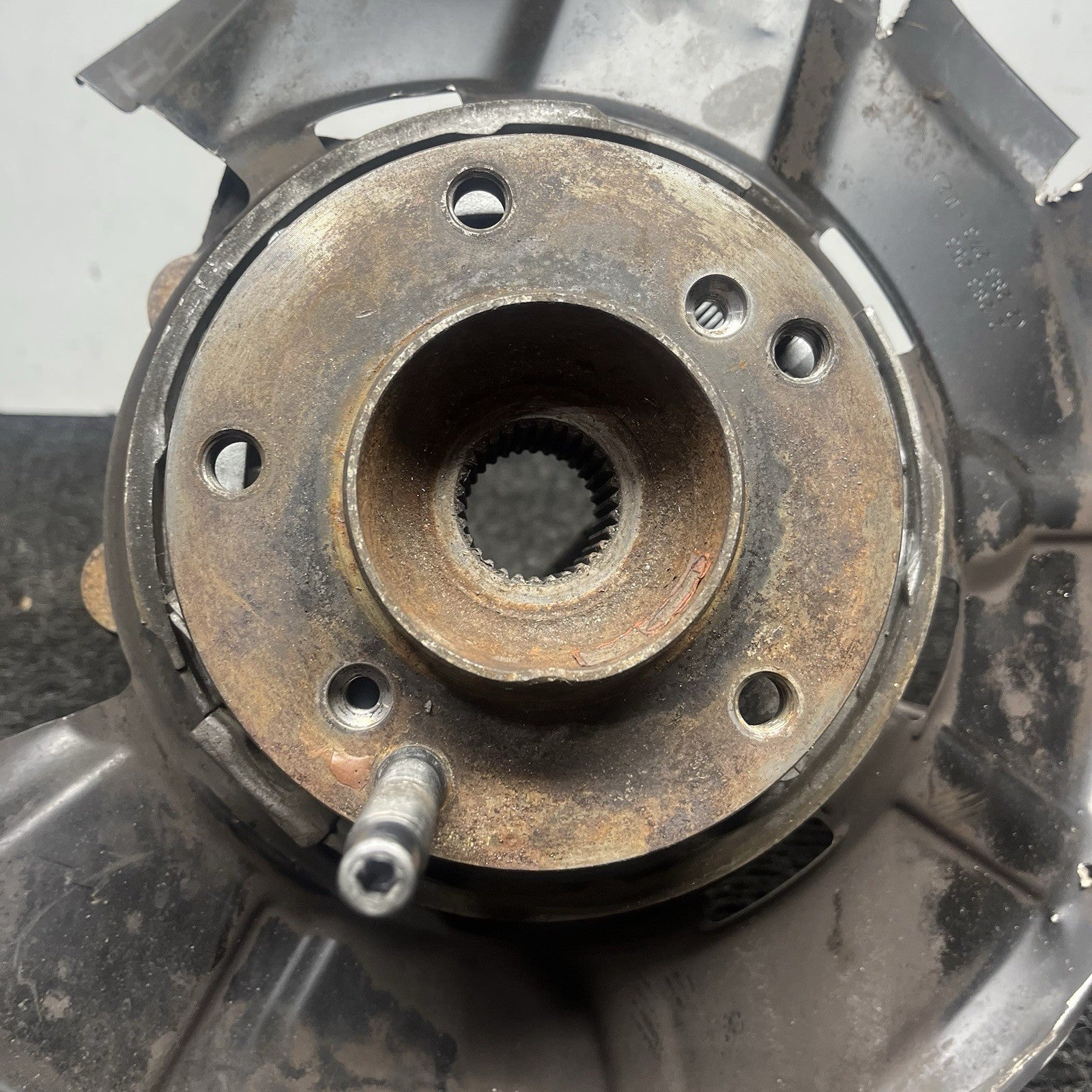 ☑️ 2008-2011 BMW E92 E93 E90 M3 REAR LEFT SPINDLE KNUCKLE WHEEL HUB BEARING