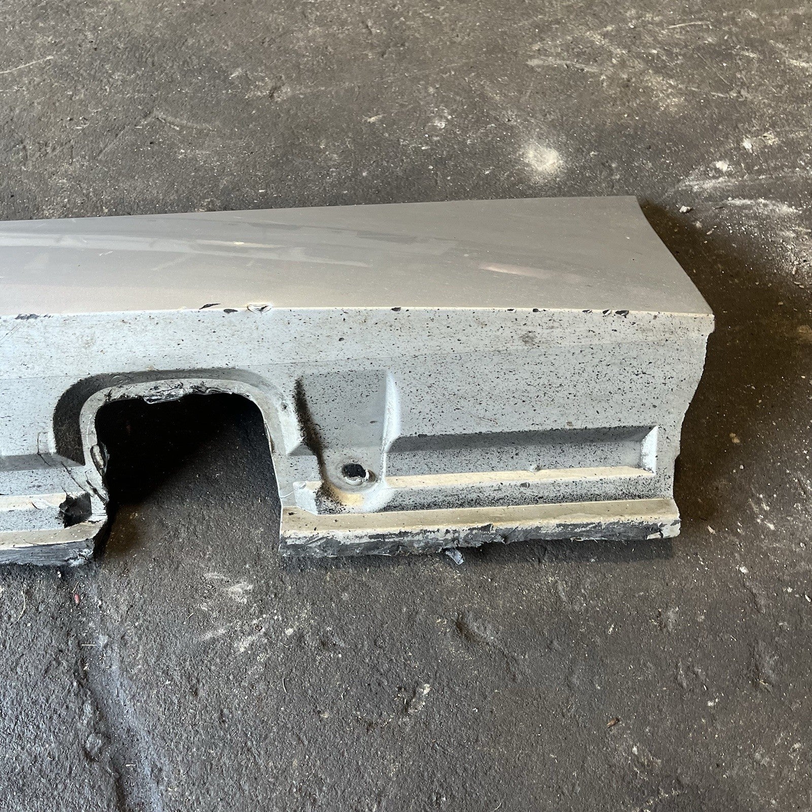 ☑️ 03-08 BMW E85 Z4 RIGHT SIDE SKIRT ROCKER PANEL MOLDING TITAN SILVER OEM