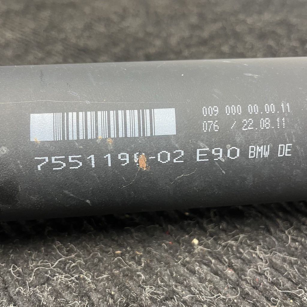 ☑️ 07-13 OEM BMW E90 E92 E93 328i Rear Drive Shaft Driveshaft AT Transmission
