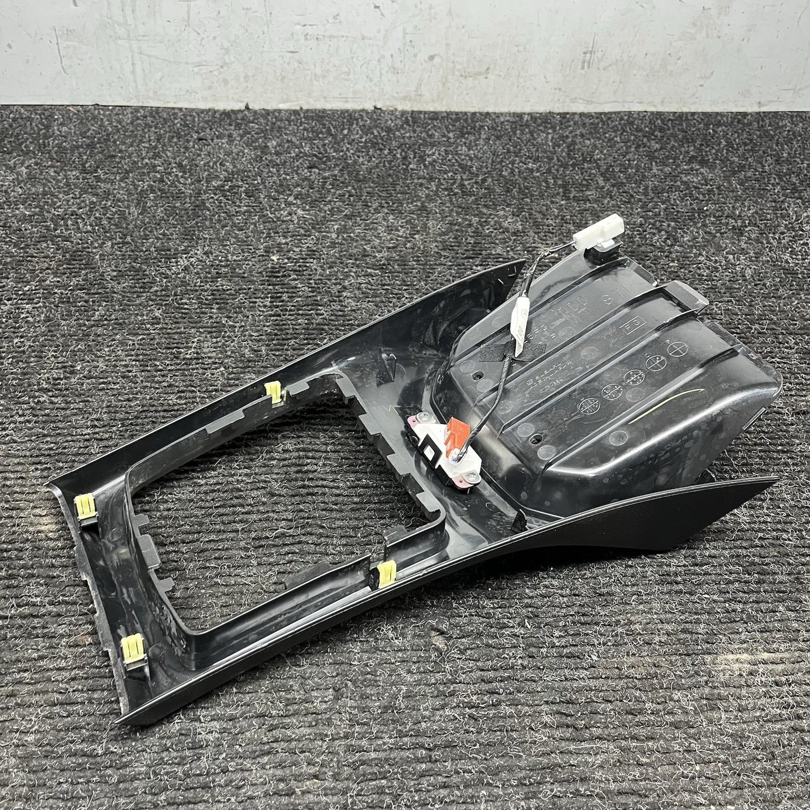 ☑️ 2008-2014 Subaru Impreza WRX STI Shifter Boot Trim Console Surround OEM 08-14