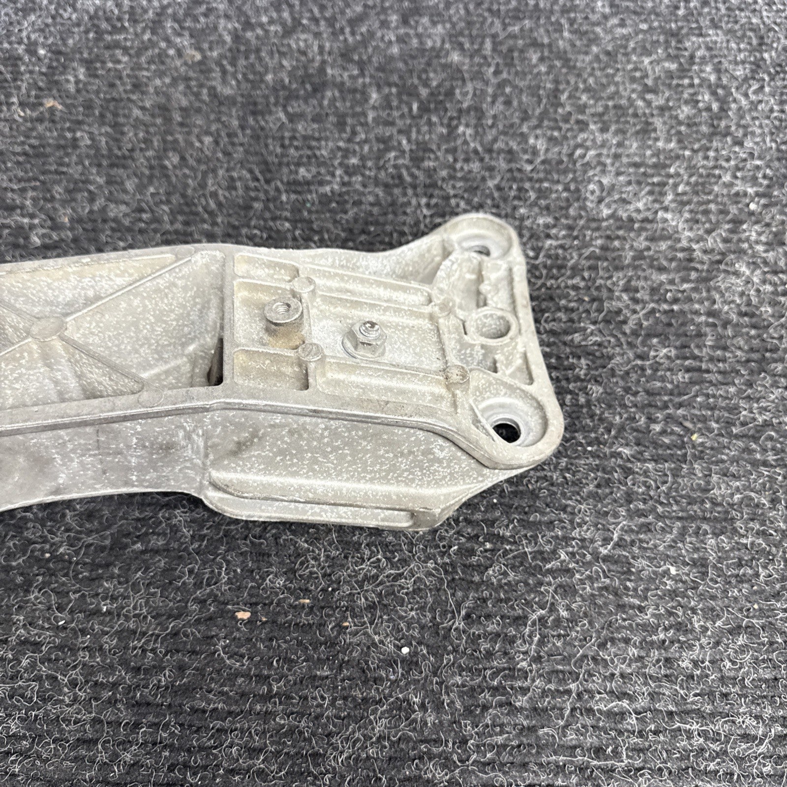☑️ DCT Transmission Gearbox Support Bracket 08-13 BMW E90 E92 E93 E9x M3