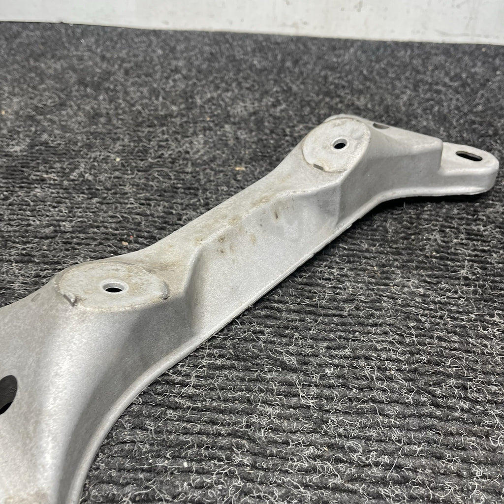 ☑️ 99-03 BMW E46 323i 325i 328i 330i MANUAL GEARBOX TRANSMISSION SUPPORT BRACKET