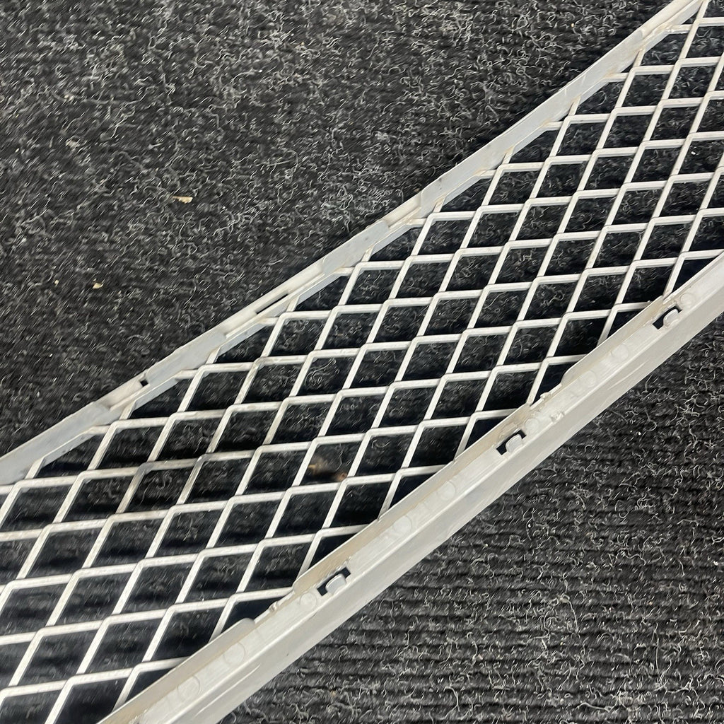 ☑️ 2009-2013 BMW X5 - Front Lower Center Bumper Grille 7222854 TITAN OEM