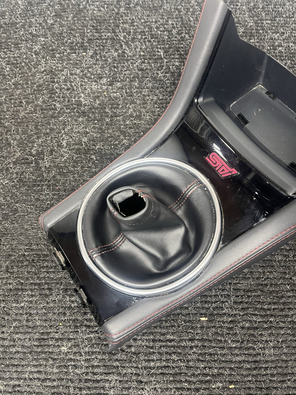 ☑️ 18-21 SUBARU WRX STI CENTER CONSOLE SHIFT BOOT SURROUND BEZEL PANEL TRIM OEM
