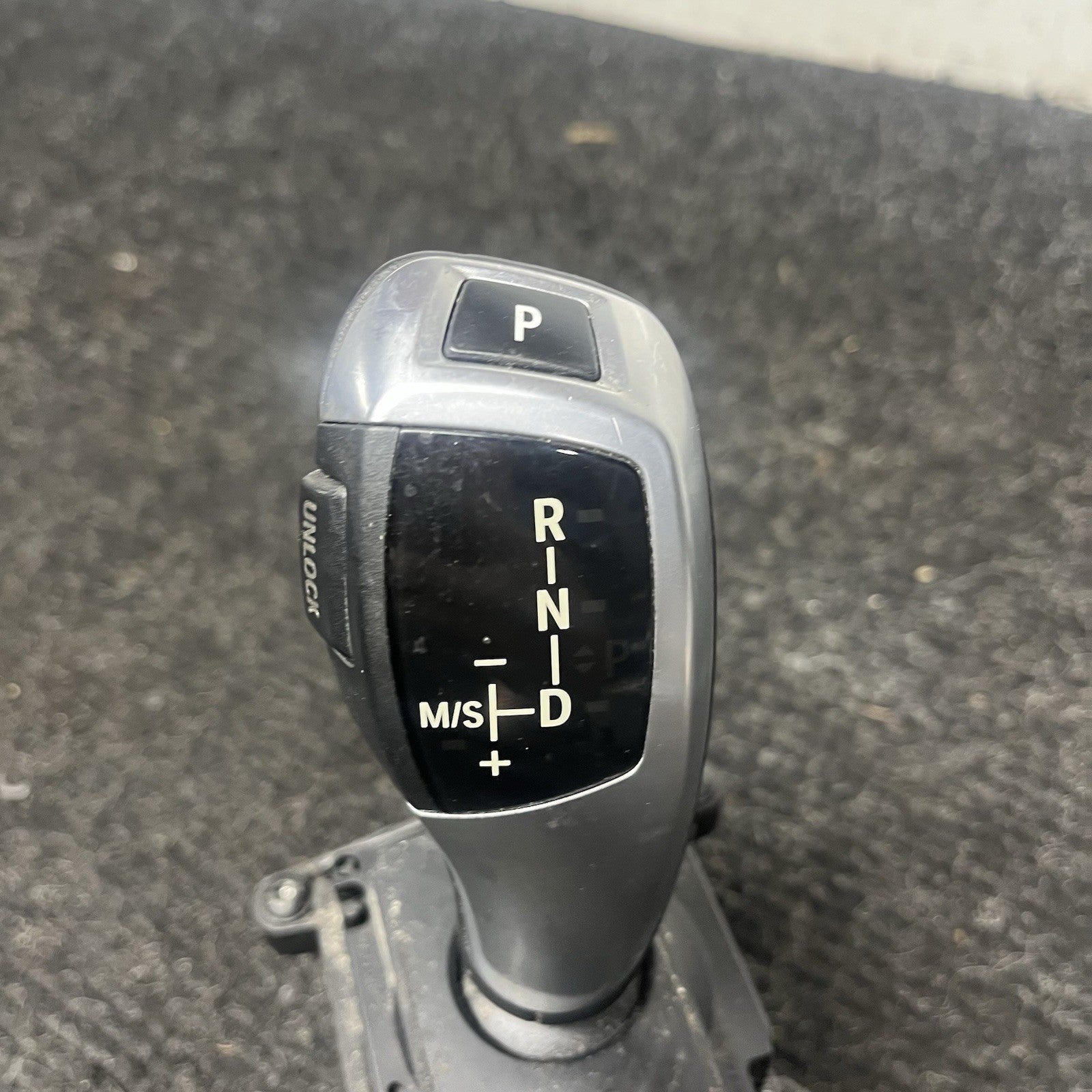 ☑️ 2011 BMW X3 Automatic Gear Shifter Lever Assembly OEM 9253077