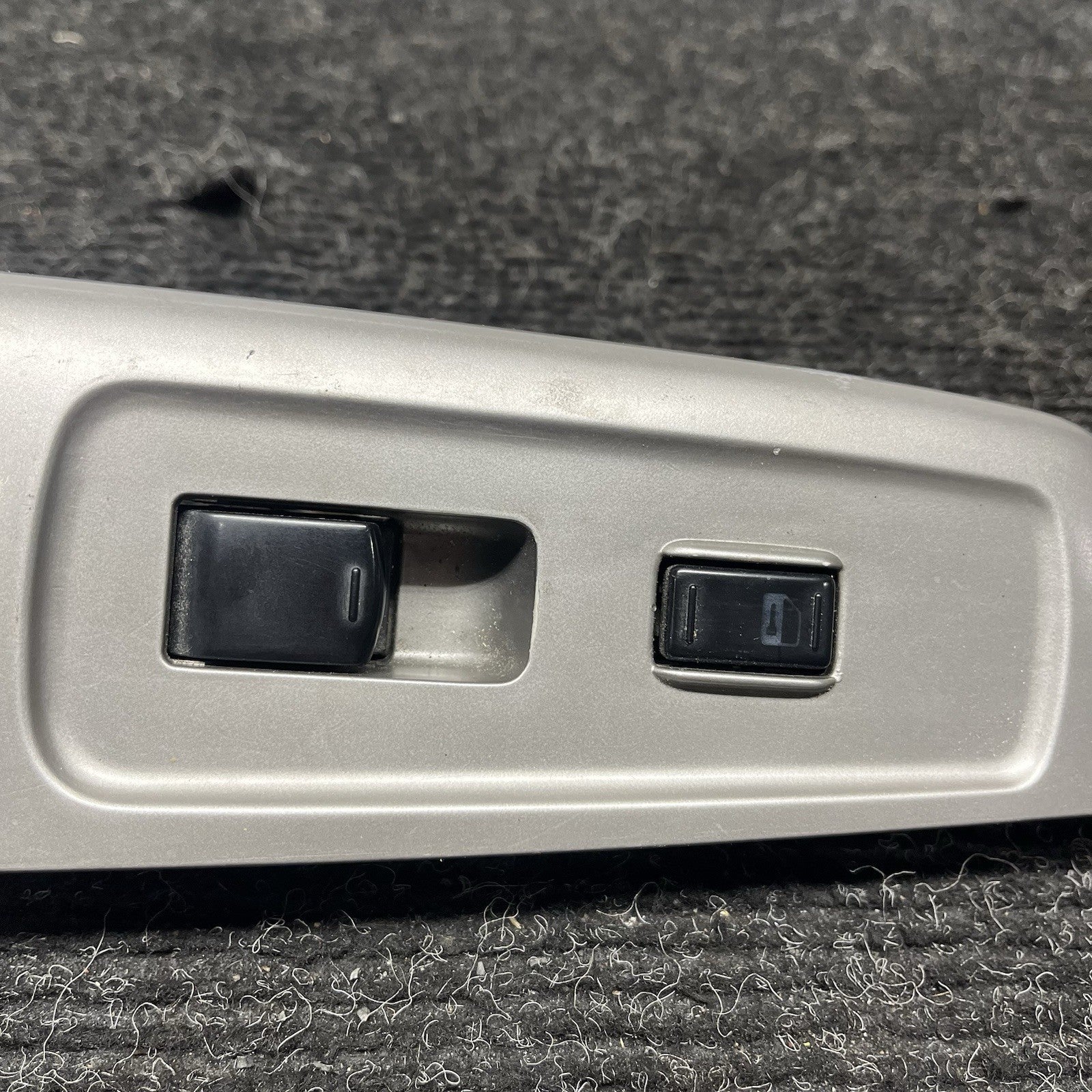 ☑️ 08-14 Subaru Impreza Front Right Window Control Switch OEM 94266FG050