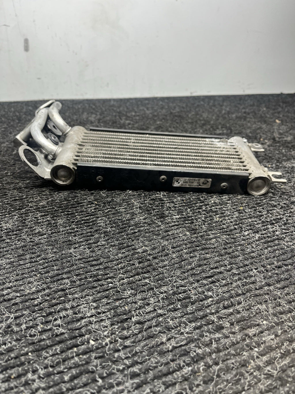☑️ 2008-2013 BMW E82 E88 E90 E92 E93 135i 335i N54 Factory Engine Oil Cooler OEM