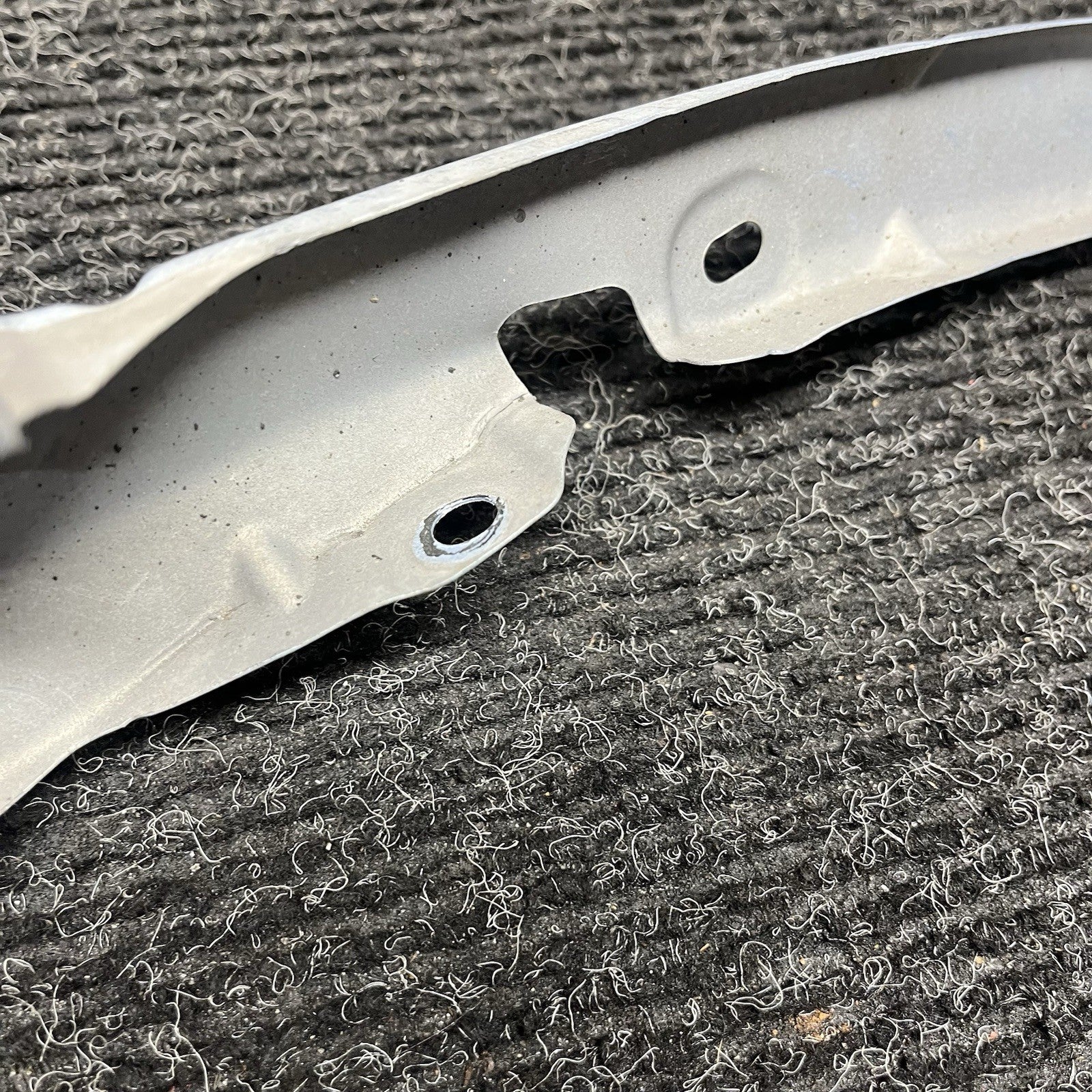 ☑️ 2013-19 Scion FRS Subaru BRZ 86 Front RH Right Side Fender Bracket OEM
