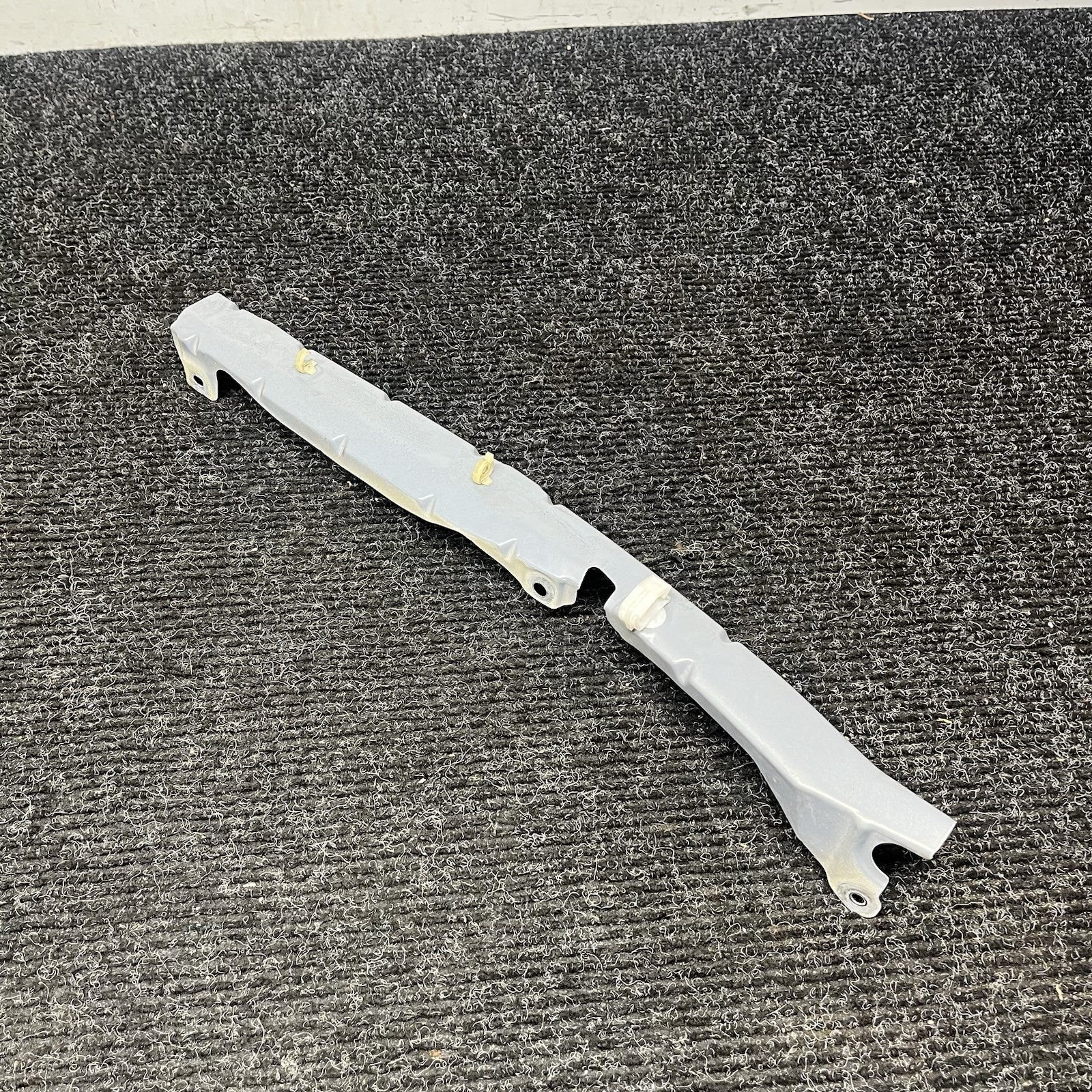 ☑️ 2013-19 Scion FRS Subaru BRZ 86 Front LH Left Side Fender Bracket OEM