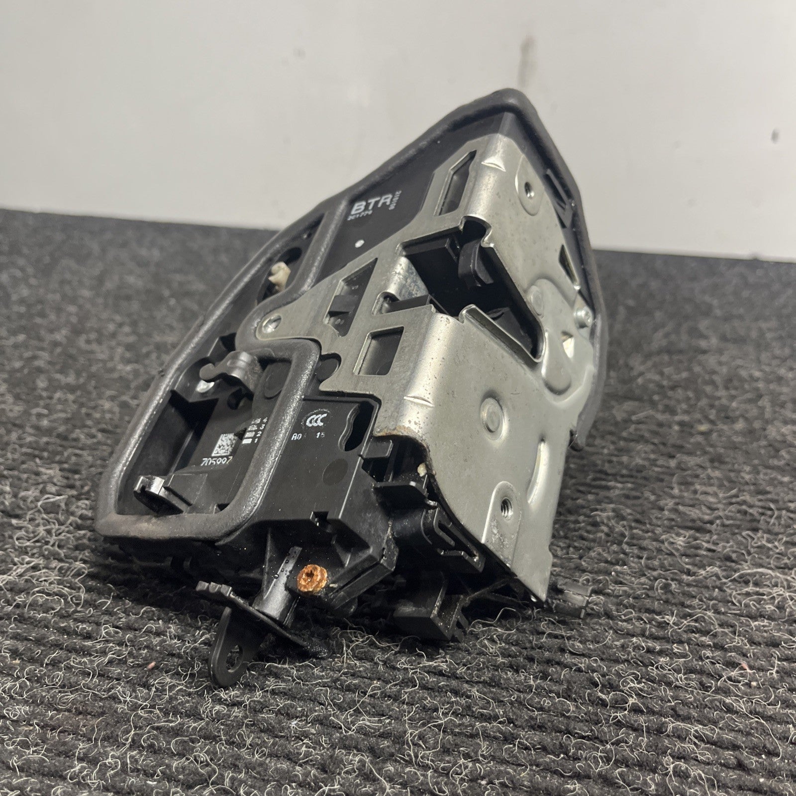 ☑️ OEM BMW E82 E90 F23 F30 F32 E60 F01 M4 X6 REAR RIGHT Door Lock Latch Actuator