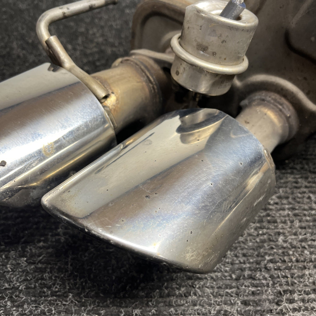 ☑️ 14-19 Ghibli 3.0L Motor Engine Driver Side Left LH Exhaust Muffler OEM