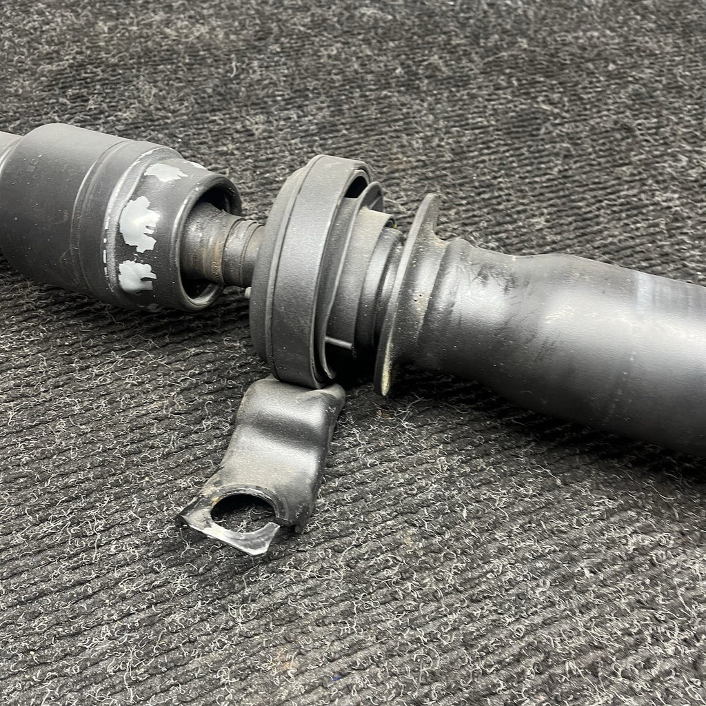 ☑️ 2022-23 Toyota GR86 Subaru BRZ MT Manual Transmission Driveshaft OEM