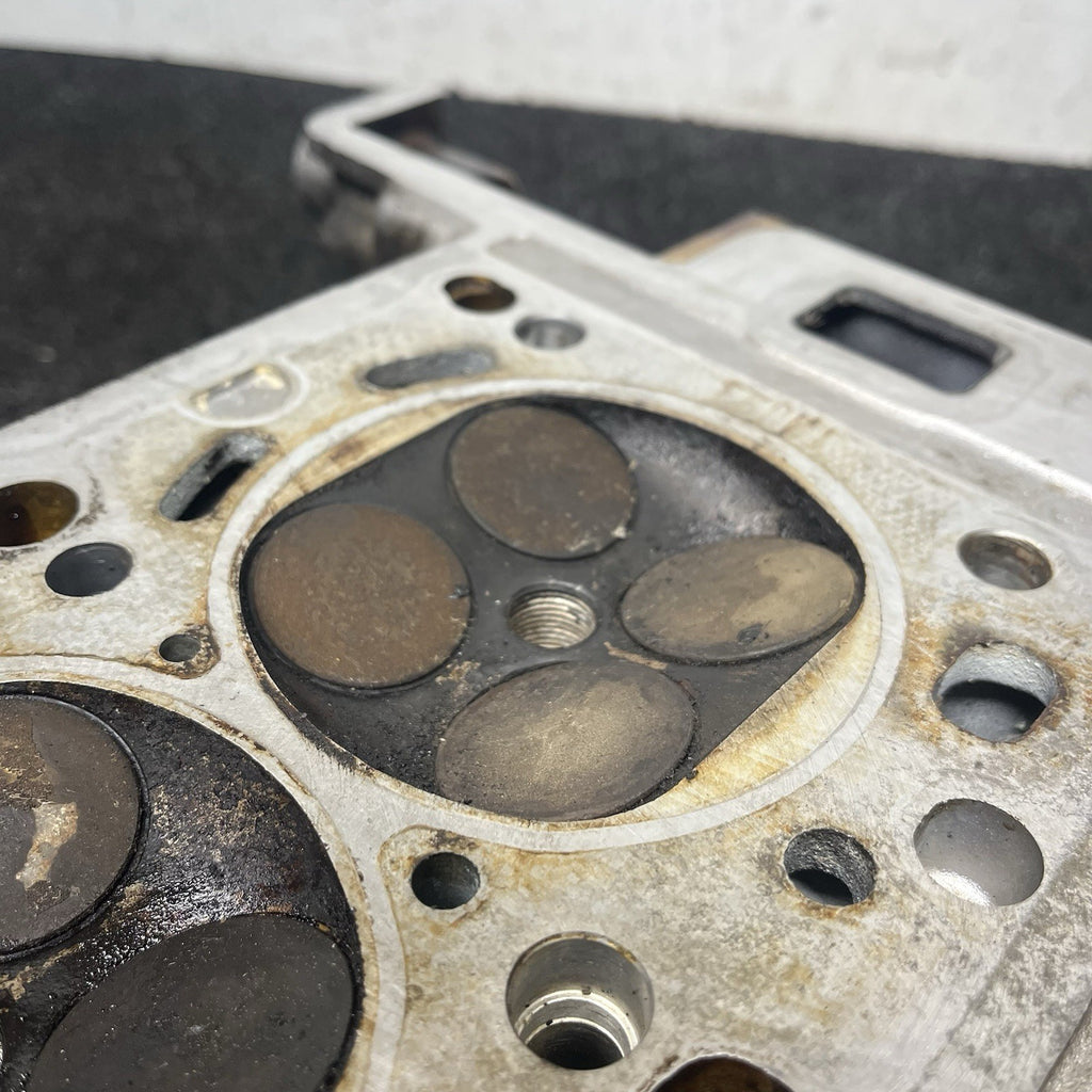 ☑️ BMW M42 Engine Cylinder Head 1721464