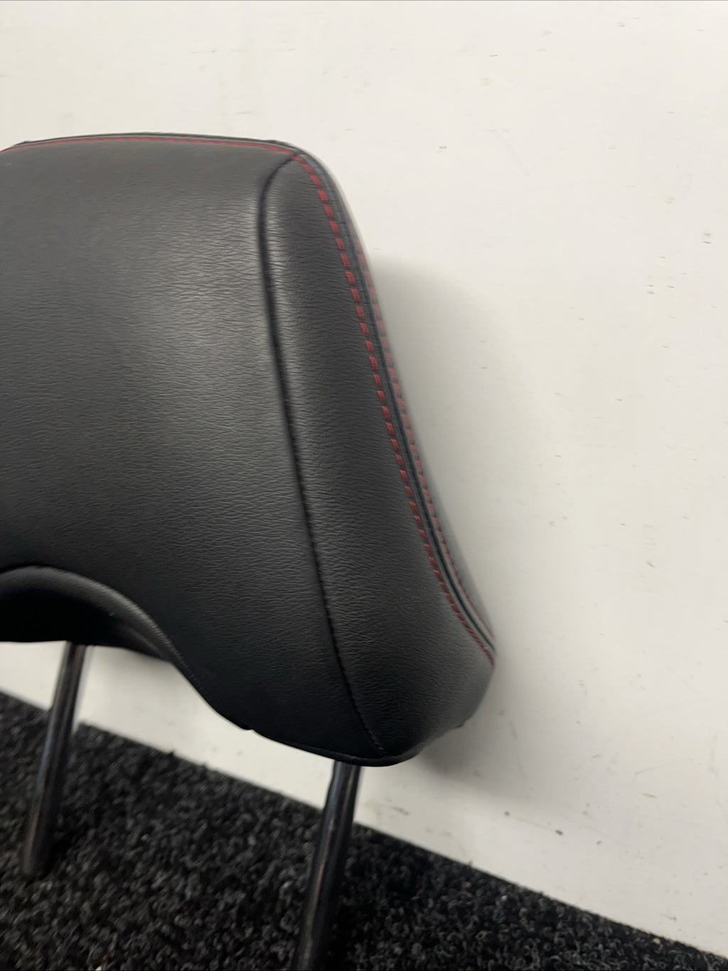 ☑️ 2013-2018 SCION FRS GT86 FRONT SEAT LEATHER RED STITCH HEAD REST