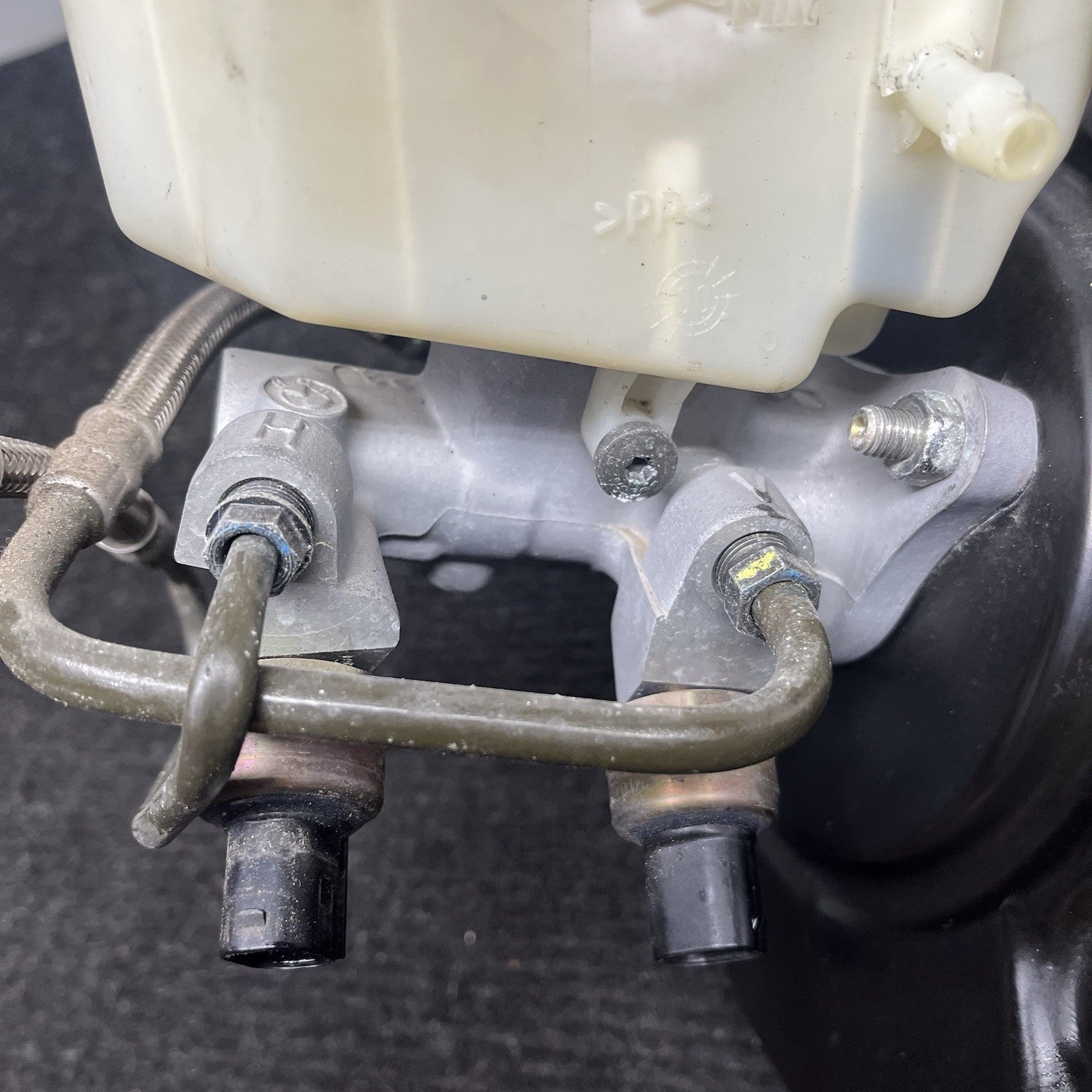 ☑️ Brake Booster SERVO Master Cylinder Reservoir Tank OEM BMW E46 325 330 01-06