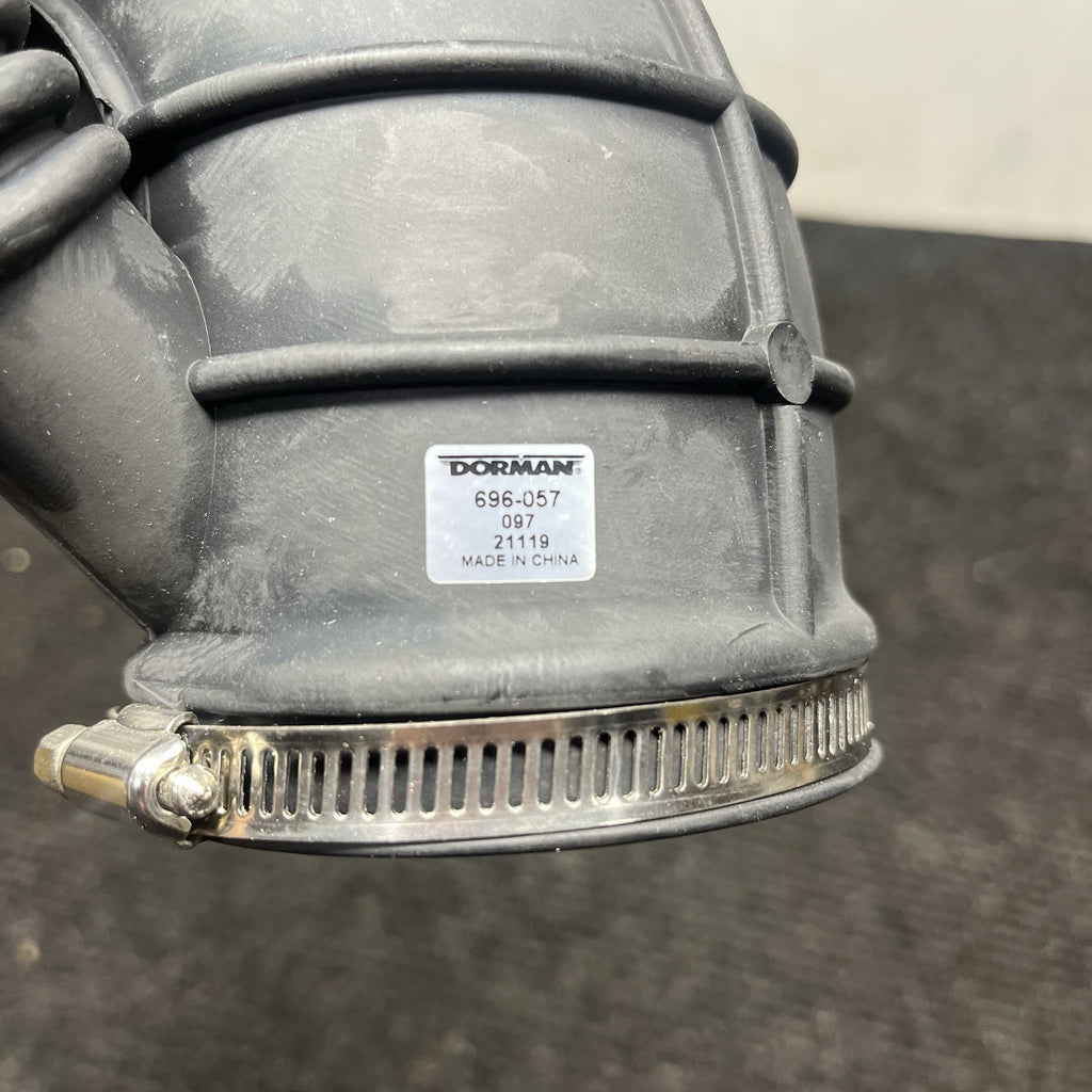 ☑️ Dorman 696-057 Engine Air Intake Hose BMW 325Ci 325i 330Ci 330i 330xi