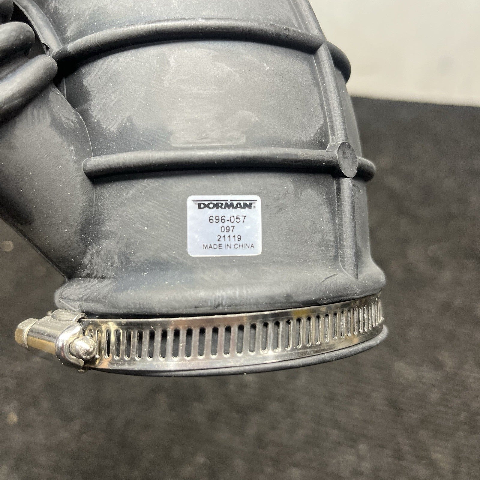 ☑️ Dorman 696-057 Engine Air Intake Hose BMW 325Ci 325i 330Ci 330i 330xi